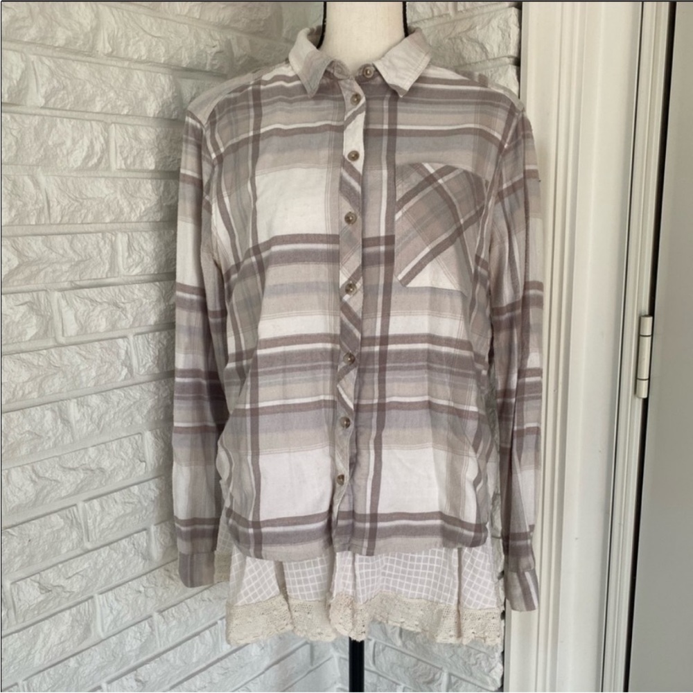 UO Flannel w/ Layered Ruffle Detailing